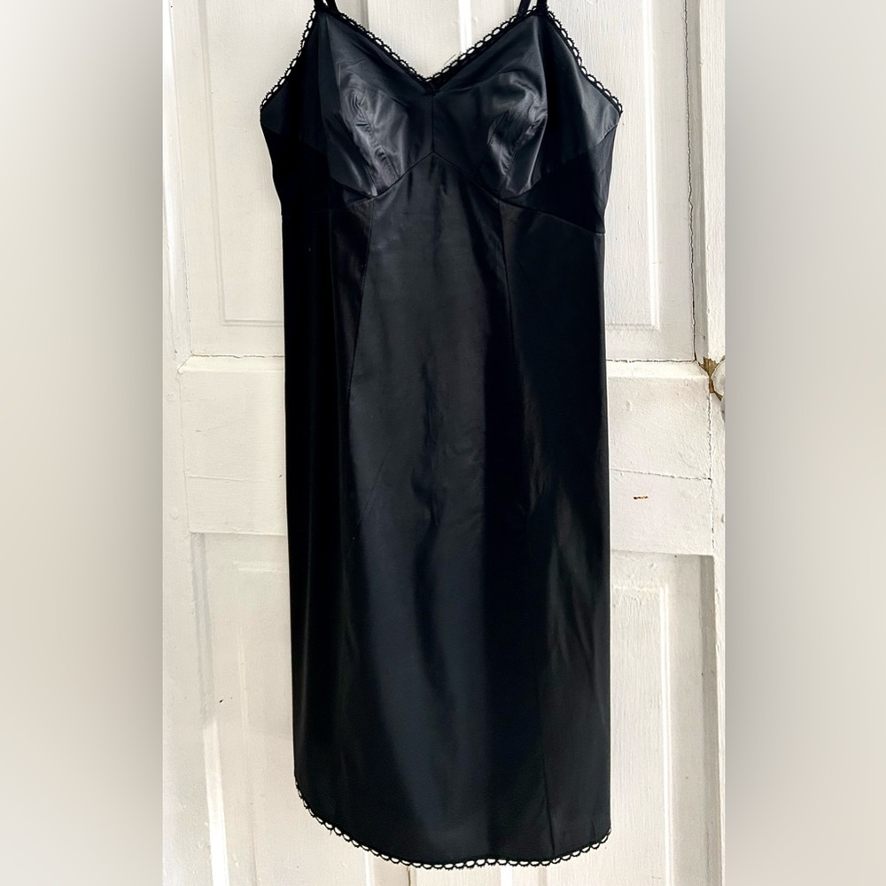 Vintage Vanity Fair Full Slip Dress 34 Black Lace Nylon Tricot Lingerie Babydoll
